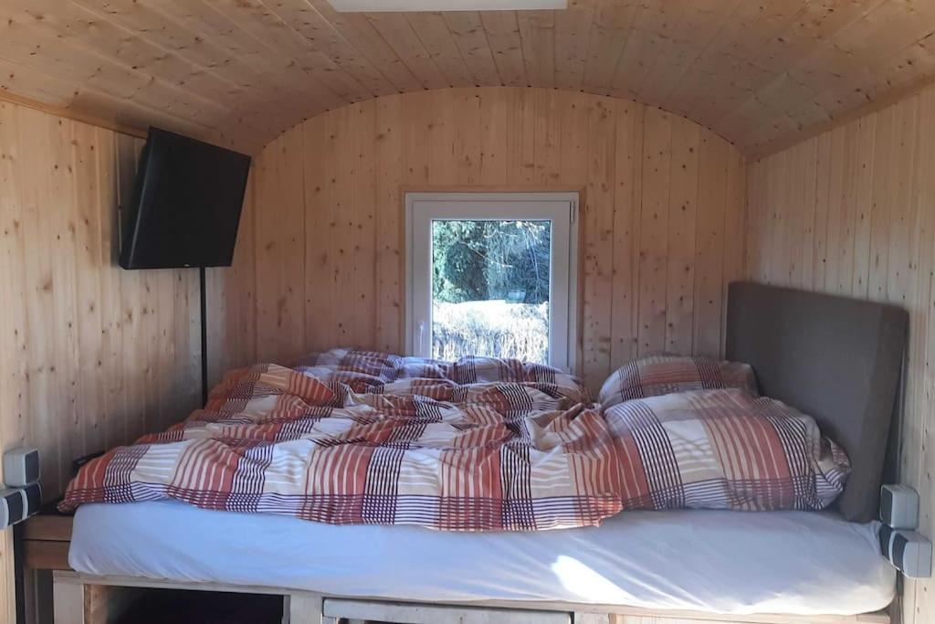Zirkuswagen Glamping Fuer 2 Mit Veranda Kueche Netflix Parken Und Hofladen Steinhofel Eksteriør bilde